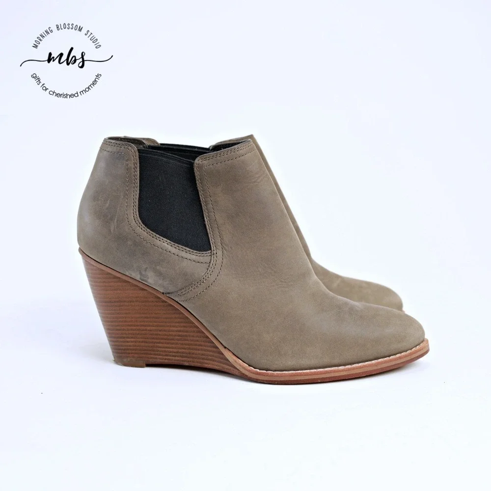 Cole Haan Balthasar Leather Stacked Wedge Booties Gray Tan‎ Women 10